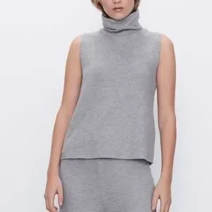 奈々 □#ZARA ダイヤモンド柄ニットセーター ¥4,590 𓐄 𓐄 𓐄 𓐄 𓐄